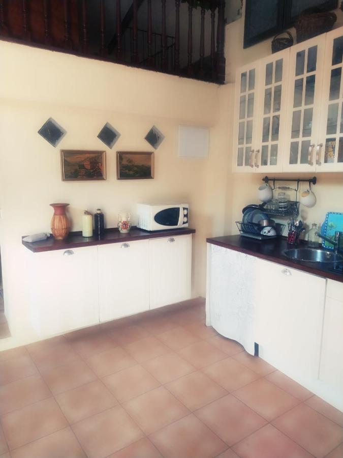 La Casa De Los Bonales Arroyomolinos de León Esterno foto
